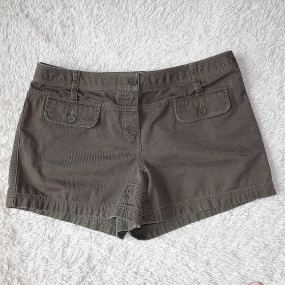 Women's Size 12 Army Green Ann Taylor LOFT 4" Inseam Shorts, 100% Cotton - Picture 1 of 6
